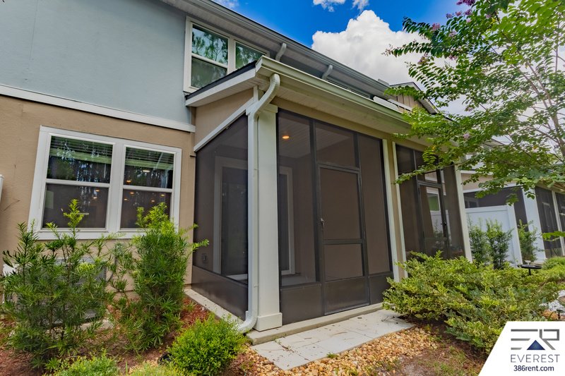 LIKE NEW 3/2.5/1 TOWNHOUSE IN DESIRABLE PALM COAST property image