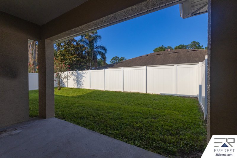 LIKE NEW 3/2/1 TOWNHOUSE IN BEAUTIFUL SEMINOLE WOODS property image