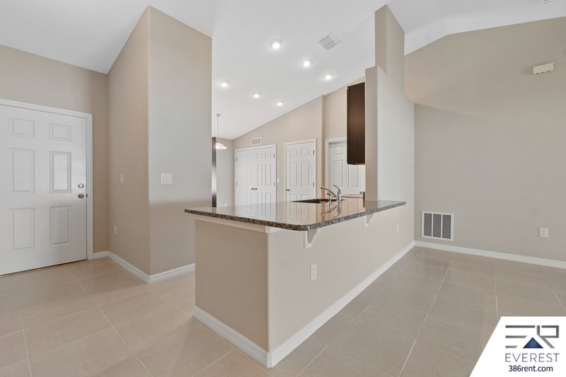 FULLY FENCED, LIKE NEW 4/2/2 IN BEAUTIFUL SEMINOLE WOODS property image