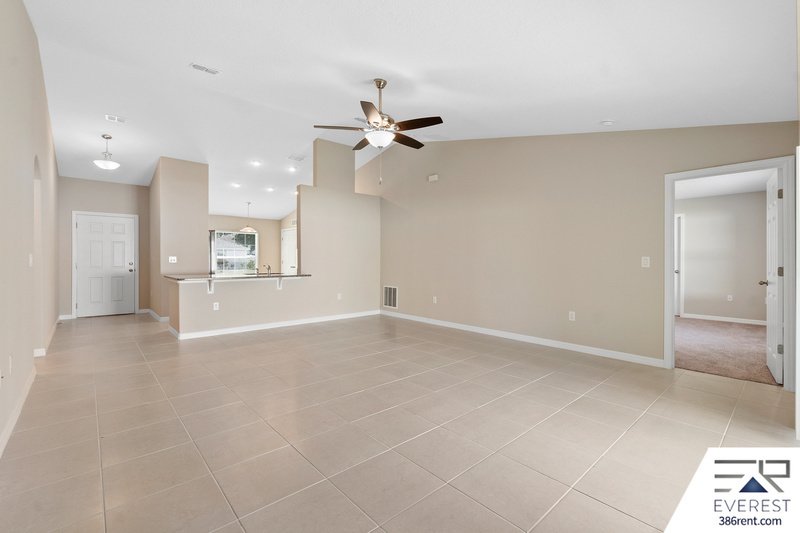 FULLY FENCED, LIKE NEW 4/2/2 IN BEAUTIFUL SEMINOLE WOODS property image