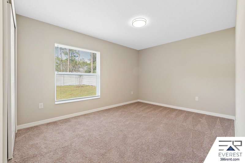 FULLY FENCED, LIKE NEW 4/2/2 IN BEAUTIFUL SEMINOLE WOODS property image