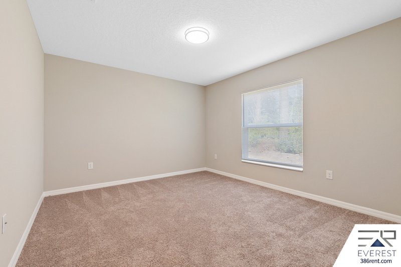 FULLY FENCED, LIKE NEW 4/2/2 IN BEAUTIFUL SEMINOLE WOODS property image