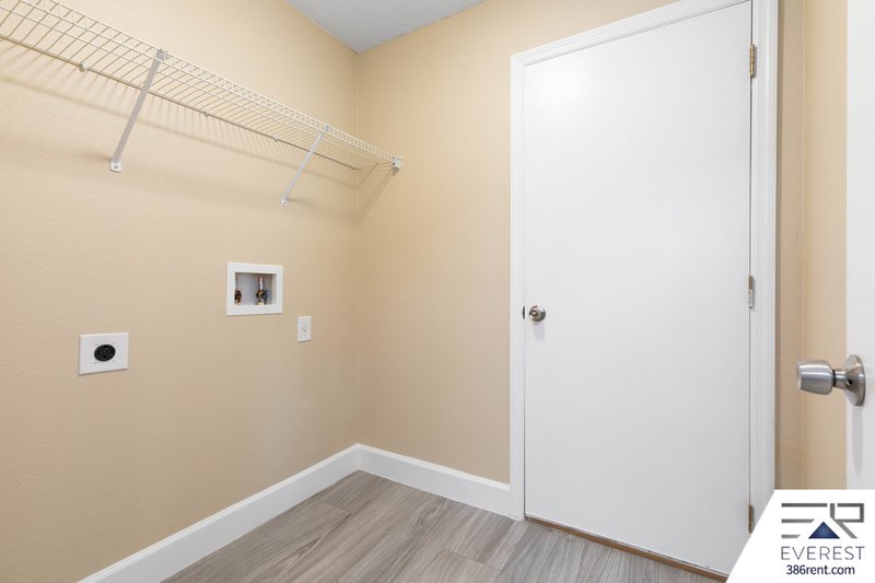 FULLY FENCED, LIKE NEW 3/2/1 IN POPULAR LEHIGH WOODS property image