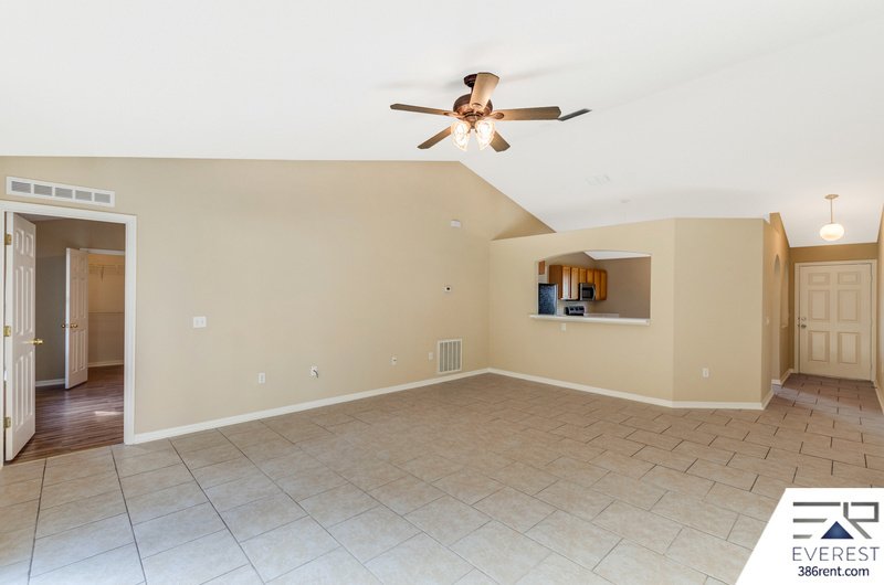 FUNCTIONAL 3/2/2 IN DESIRABLE MATANZAS WOODS property image