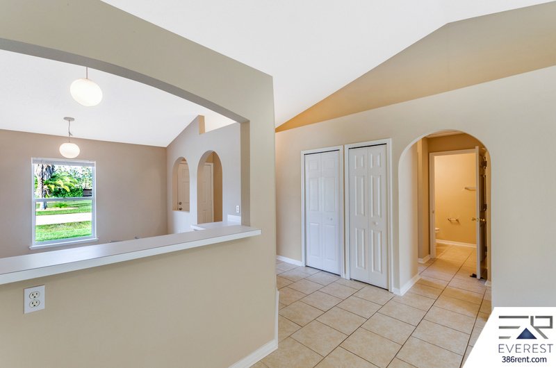 FUNCTIONAL 3/2/2 IN DESIRABLE MATANZAS WOODS property image
