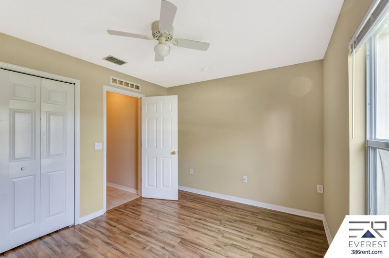 FUNCTIONAL 3/2/2 IN DESIRABLE MATANZAS WOODS property image