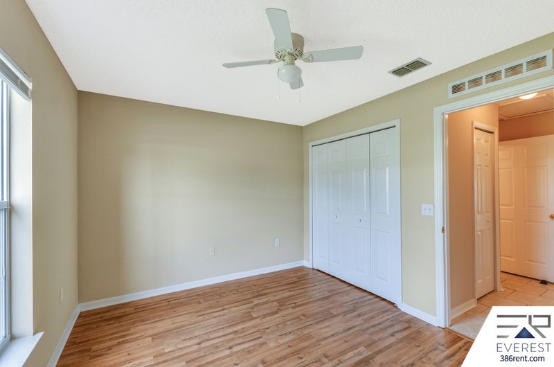 FUNCTIONAL 3/2/2 IN DESIRABLE MATANZAS WOODS property image