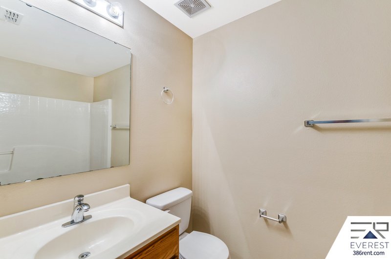 FUNCTIONAL 3/2/2 IN DESIRABLE MATANZAS WOODS property image