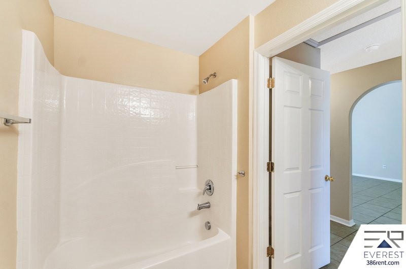 FUNCTIONAL 3/2/2 IN DESIRABLE MATANZAS WOODS property image