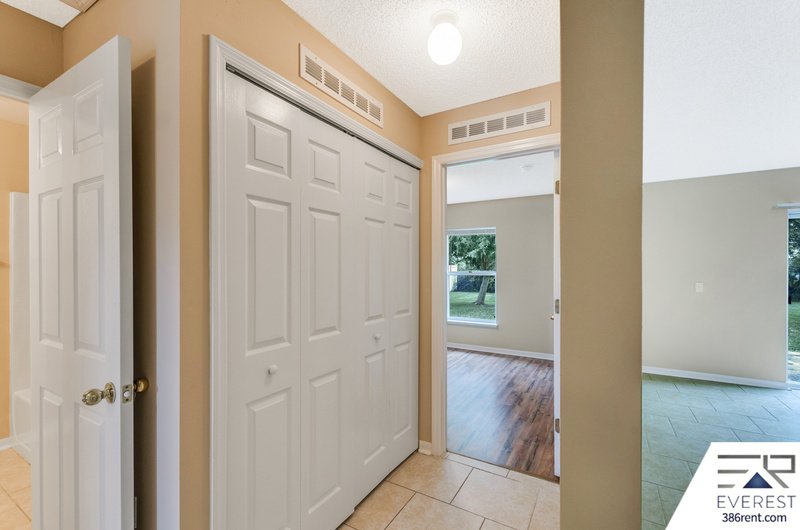 FUNCTIONAL 3/2/2 IN DESIRABLE MATANZAS WOODS property image
