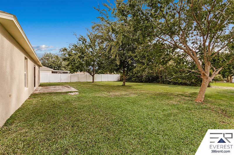 FUNCTIONAL 3/2/2 IN DESIRABLE MATANZAS WOODS property image