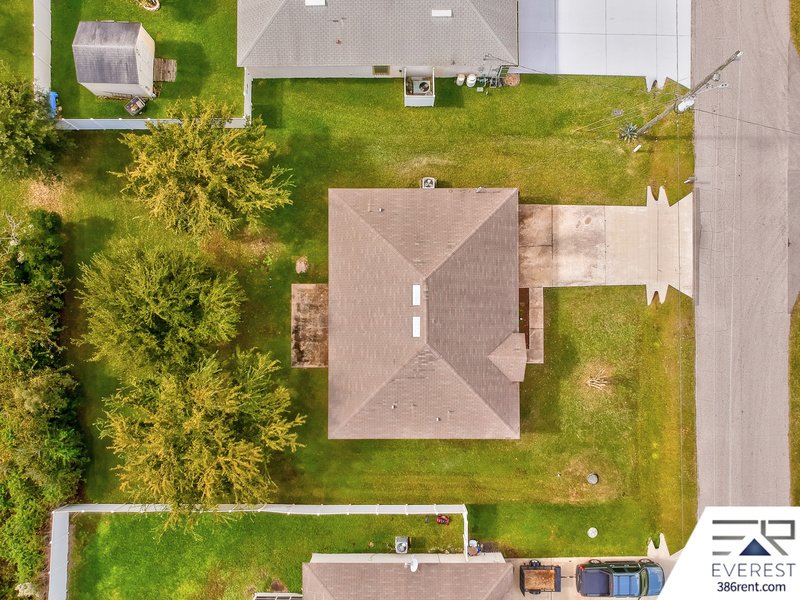 FUNCTIONAL 3/2/2 IN DESIRABLE MATANZAS WOODS property image
