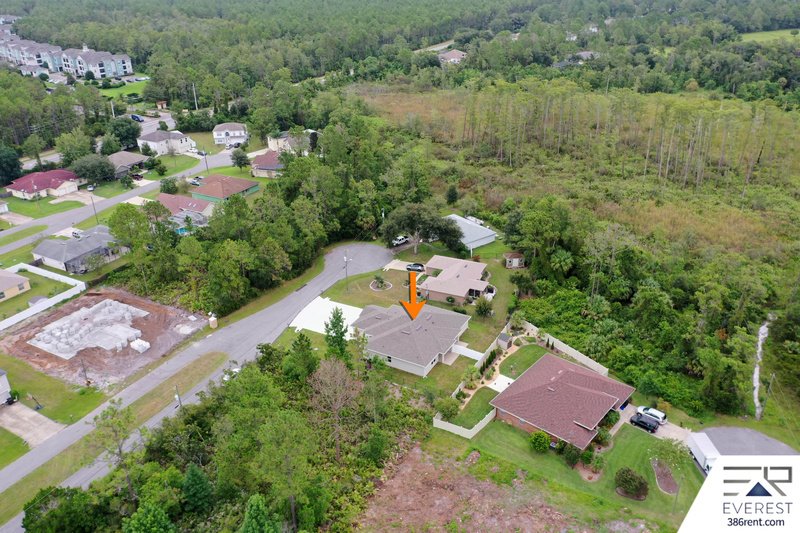 FULLY FENCED, LIKE NEW 3/2/1 TOWNHOUSE IN BEAUTIFUL SEMINOLE WOODS property image