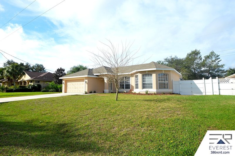 FULLY FENCED 3/2/2 POOL HOME IN DESIRABLE PALM HARBOR property image