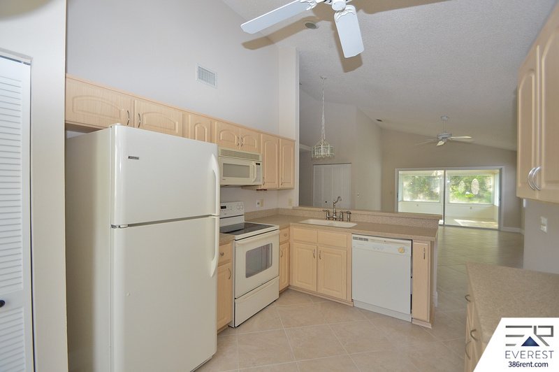 LIFE'S A BEACH... SEASIDE 2/2/2 IN PRIVATE SEA COLONY COMMUNITY property image
