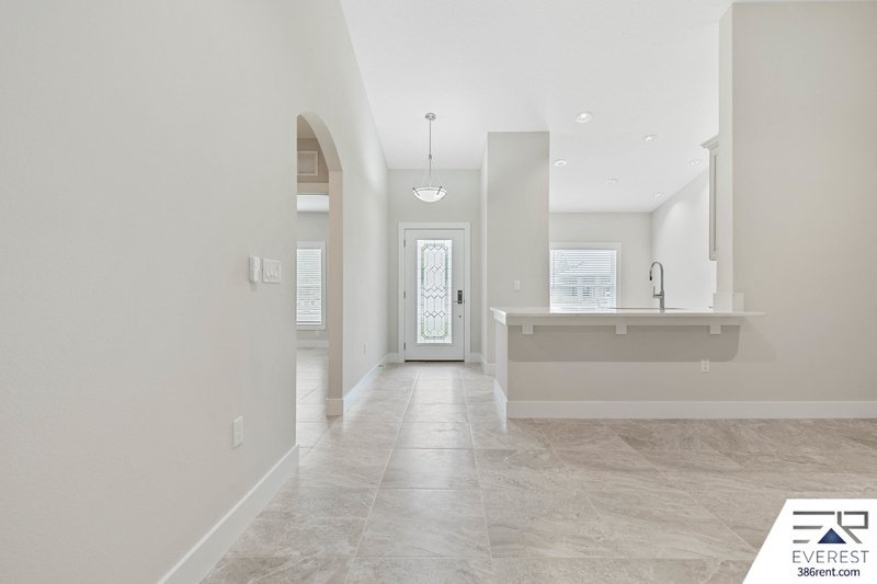 CUSTOM BUILT, LIKE NEW 4/2/2, fully fenced on a quiet cul-de-sac property image