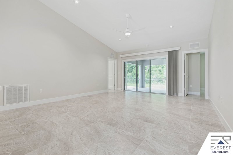 CUSTOM BUILT, LIKE NEW 4/2/2, fully fenced on a quiet cul-de-sac property image