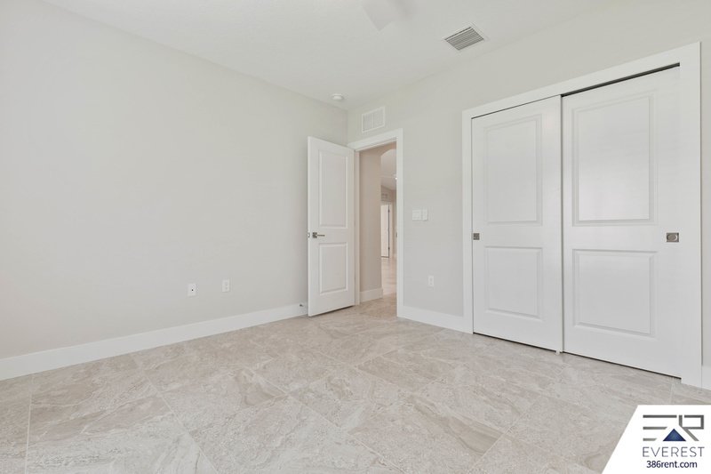 CUSTOM BUILT, LIKE NEW 4/2/2, fully fenced on a quiet cul-de-sac property image