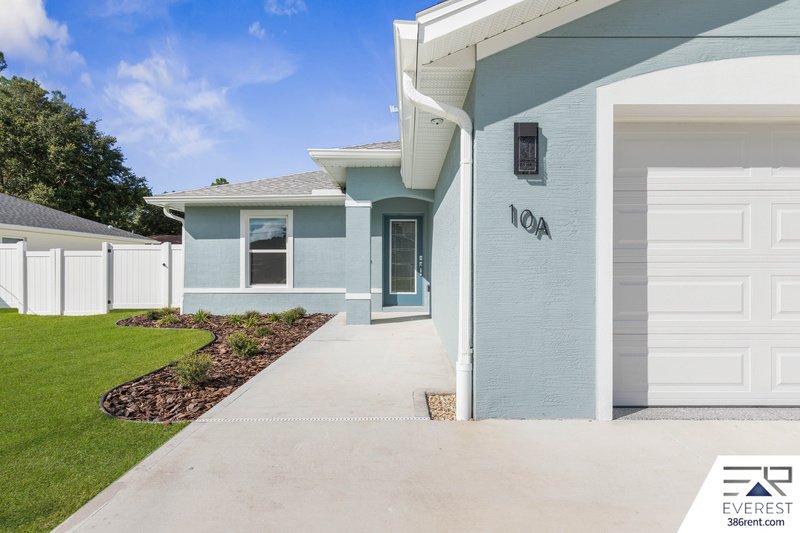CUSTOM BUILT, BRAND NEW, FULLY FENCED 3/2/1 IN PEACEFUL QUAIL HOLLOW property image