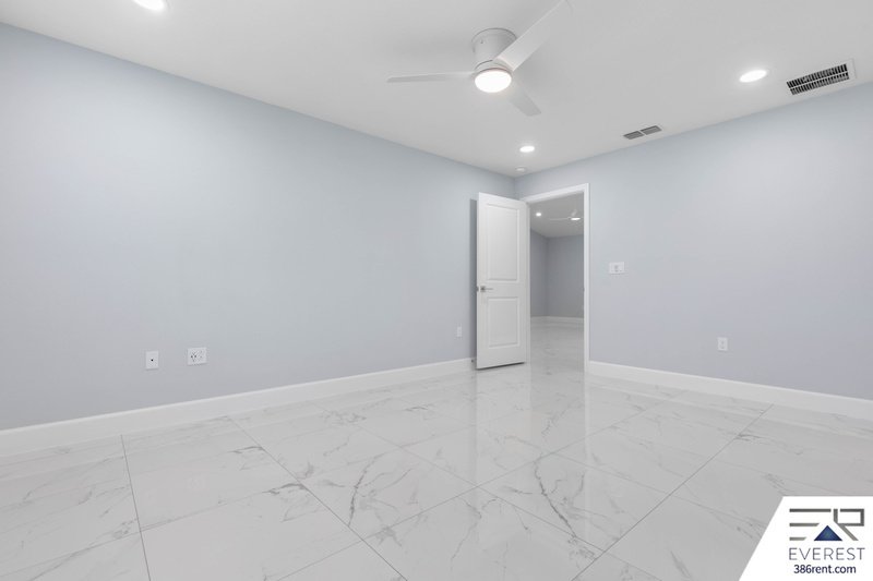 CUSTOM BUILT, BRAND NEW, FULLY FENCED 3/2/1 IN PEACEFUL QUAIL HOLLOW property image