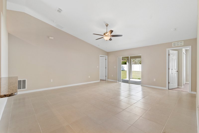 FULLY FENCED, LIKE NEW 4/2/2 IN THE HEART OF PALM COAST property image
