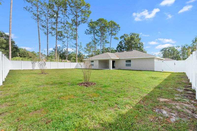 FULLY FENCED, LIKE NEW 4/2/2 IN THE HEART OF PALM COAST property image