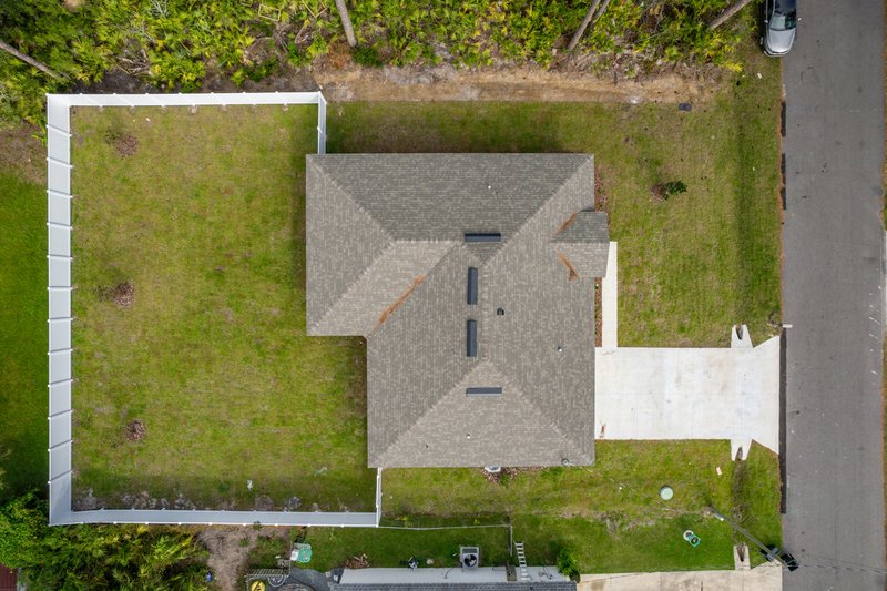 FULLY FENCED, LIKE NEW 4/2/2 IN THE HEART OF PALM COAST property image