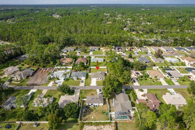 FULLY FENCED, LIKE NEW 4/2/2 IN THE HEART OF PALM COAST property image