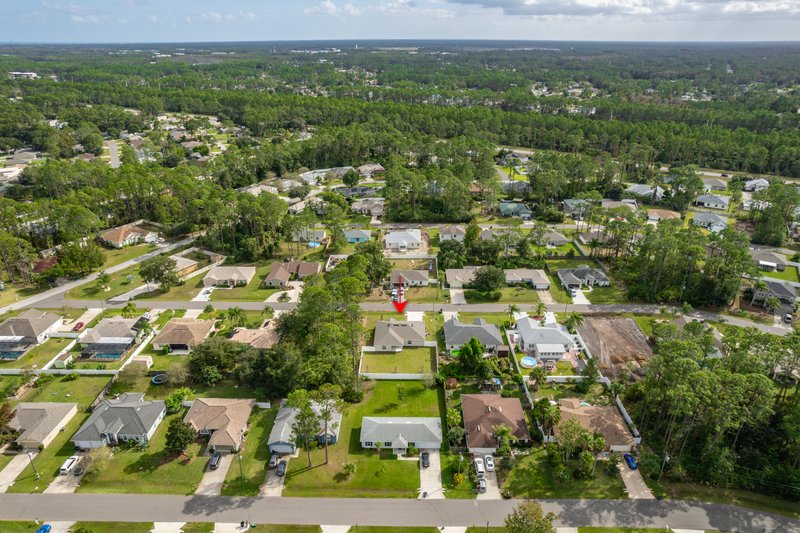 FULLY FENCED, LIKE NEW 4/2/2 IN THE HEART OF PALM COAST property image