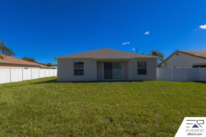 FULLY FENCED, BRAND NEW 3/2/2 IN DESIRABLE INDIAN TRAILS property image
